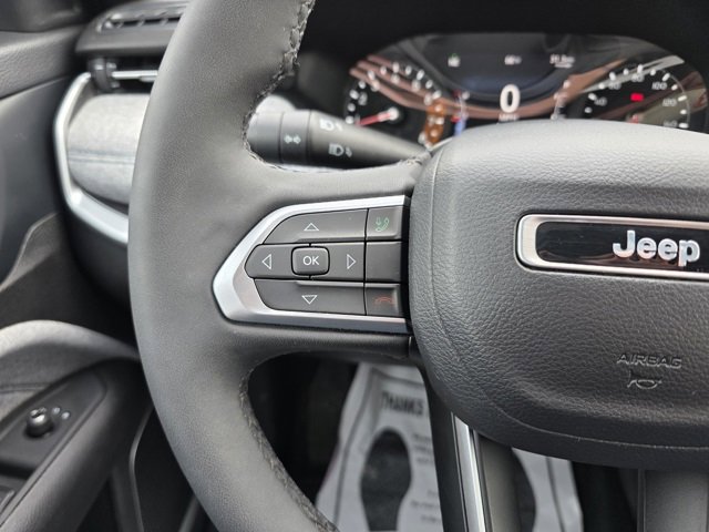 Used 2023 Jeep Compass Latitude w/ Convenience Group image 10