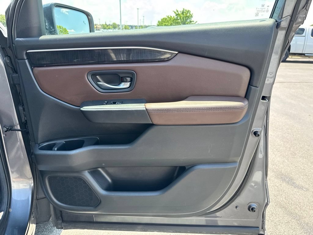 Used 2025 Honda Pilot Elite image 43