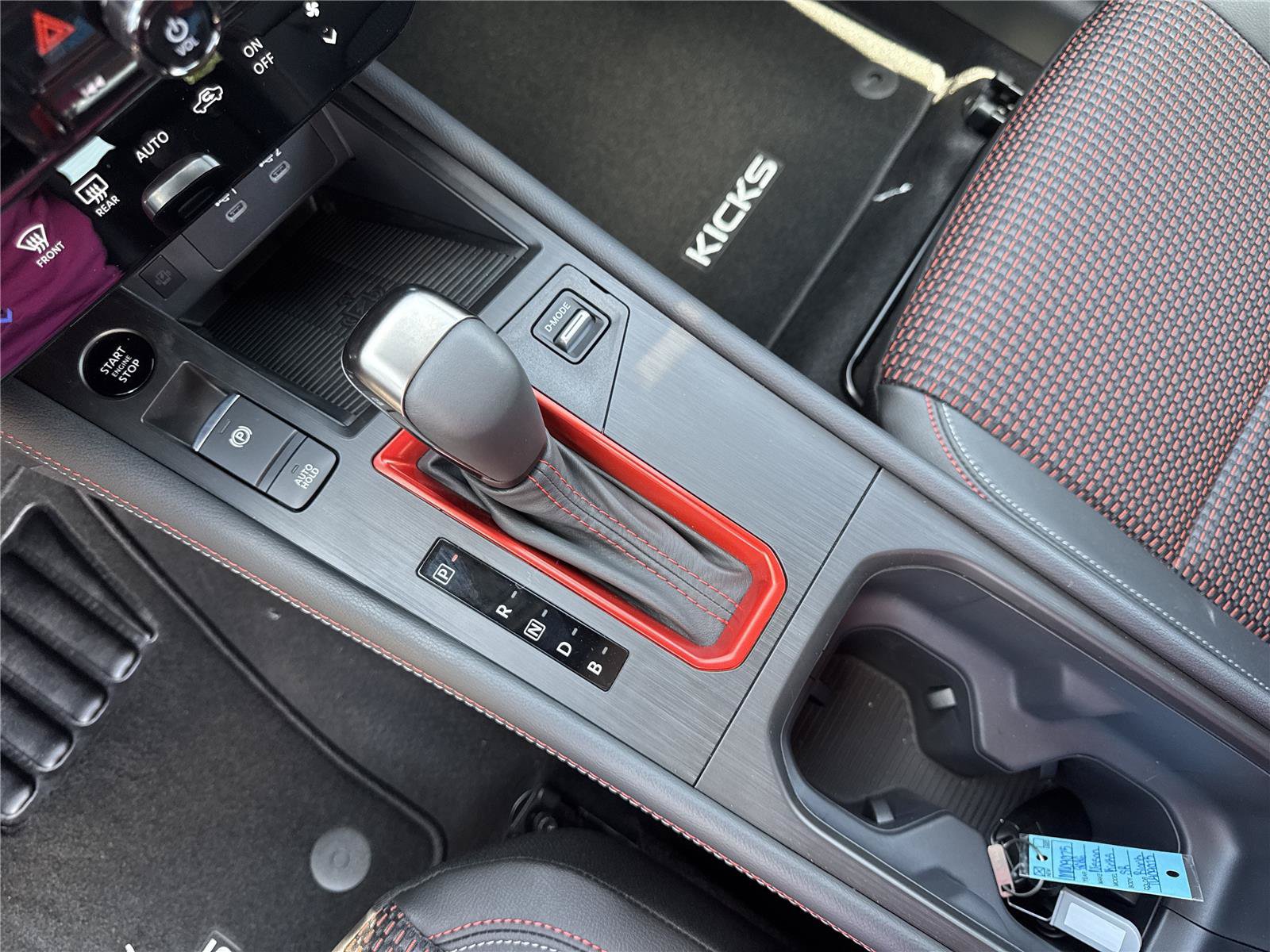 New 2026 Nissan Kicks SR FWD image 27