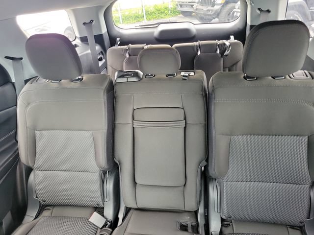 Used 2023 Ford Explorer XLT RWD image 10