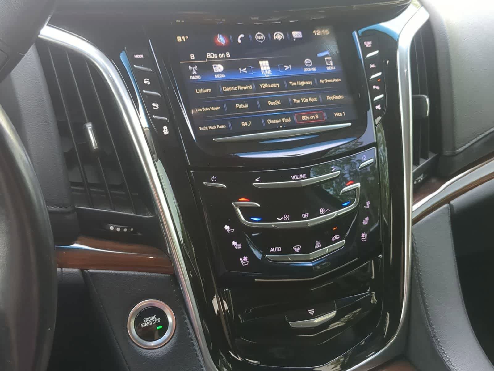 Used 2018 Cadillac Escalade Luxury AWD/4WD image 26