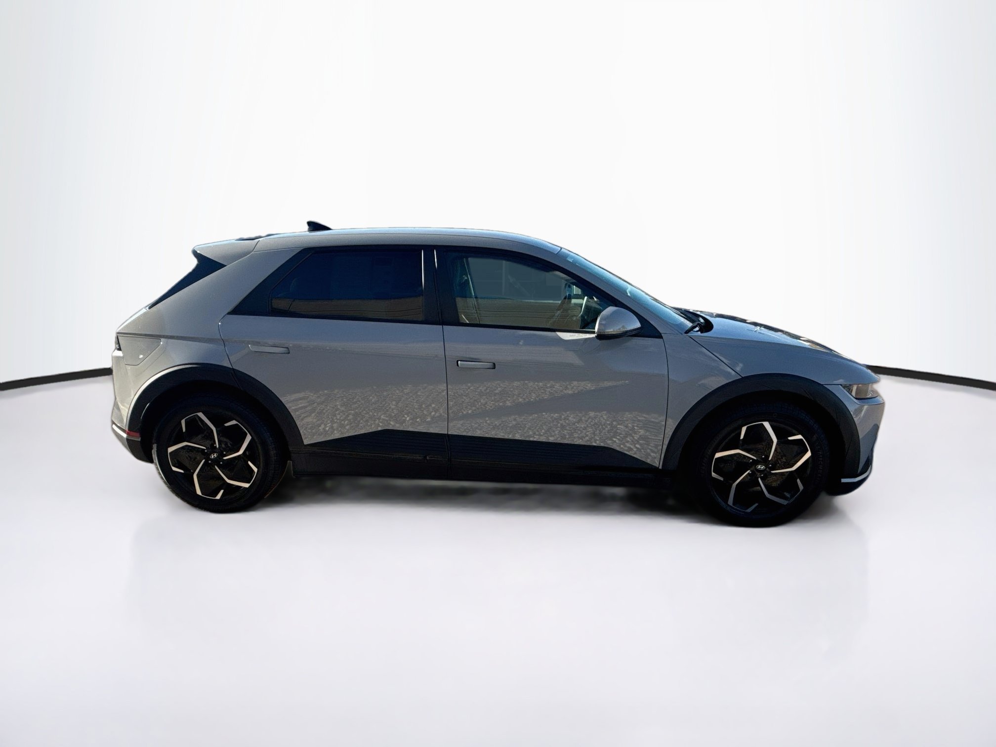 Used 2024 Hyundai Ioniq 5 SEL AWD/4WD image 10