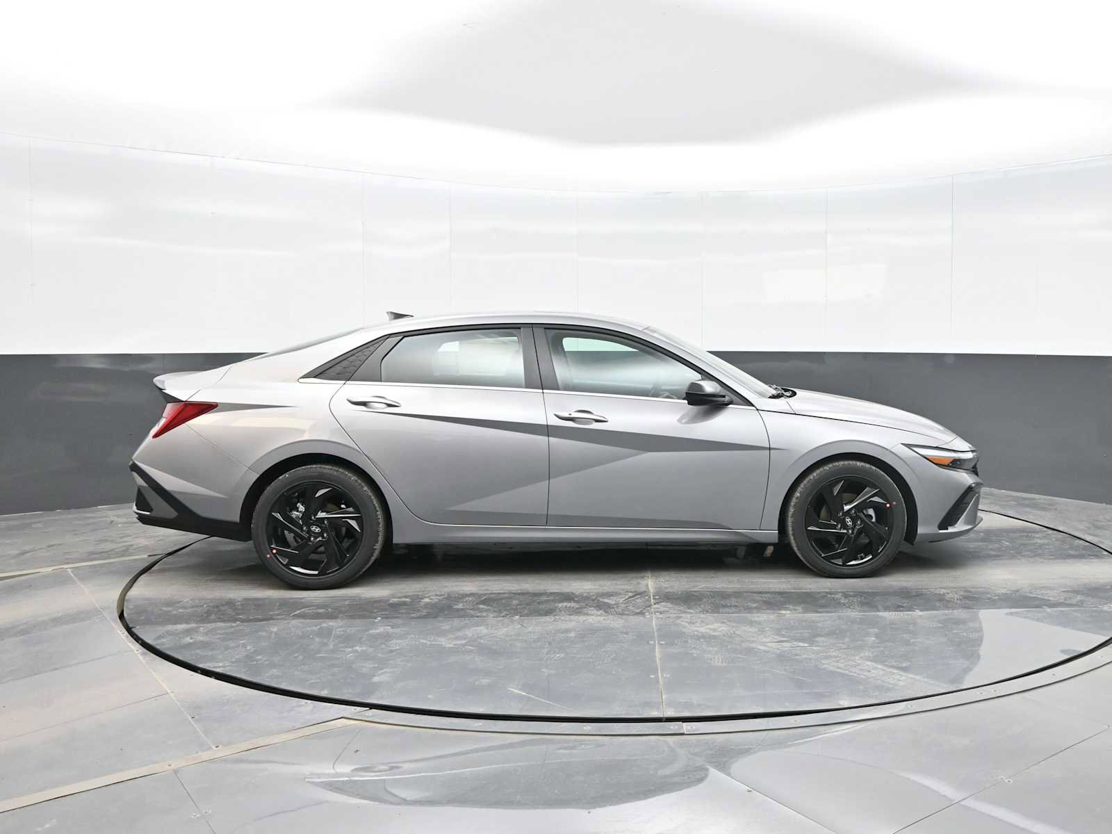 New 2026 Hyundai Elantra SEL Sport Premium image 9