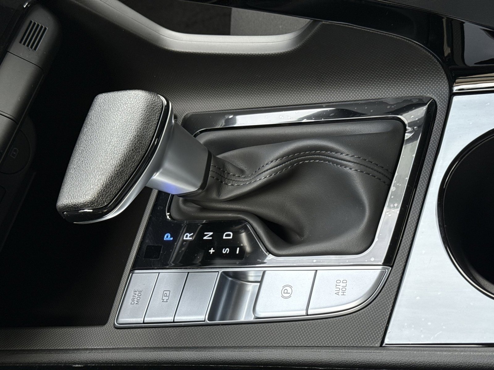 New 2026 Hyundai Elantra Blue image 21