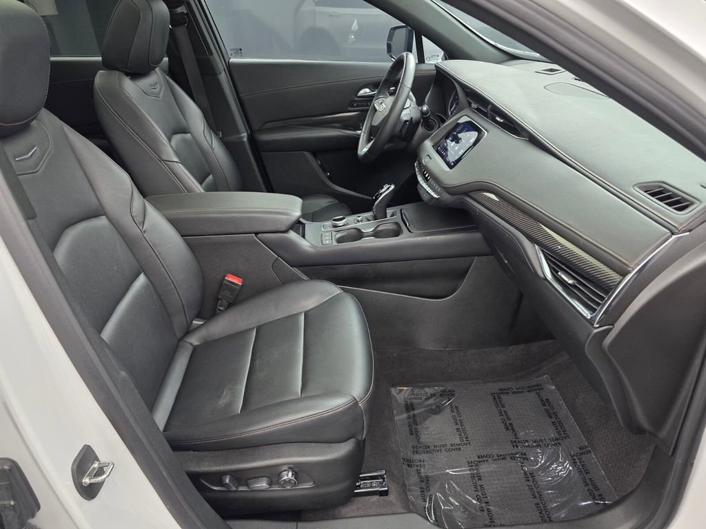 Used 2023 Cadillac XT4 Sport FWD image 27