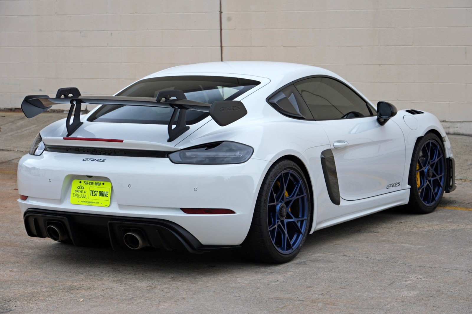 Used 2024 Porsche 718 Cayman GT4 RS w/ Weissach Package RWD image 48