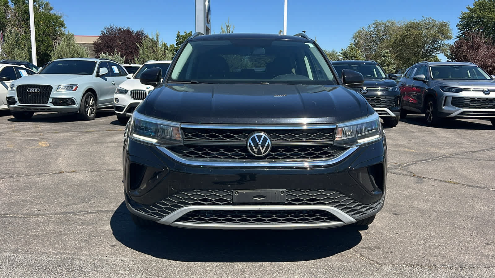 Certified 2022 Volkswagen Taos SE FWD video 2