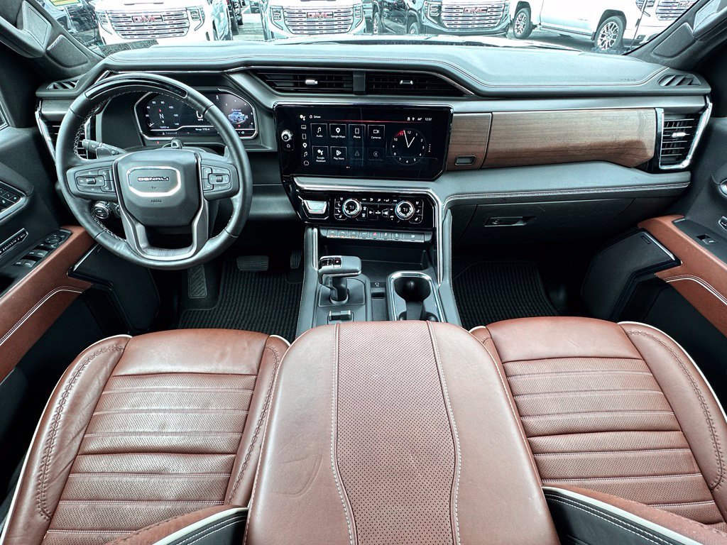 Used 2024 GMC Sierra 1500 Denali Ultimate AWD/4WD image 30
