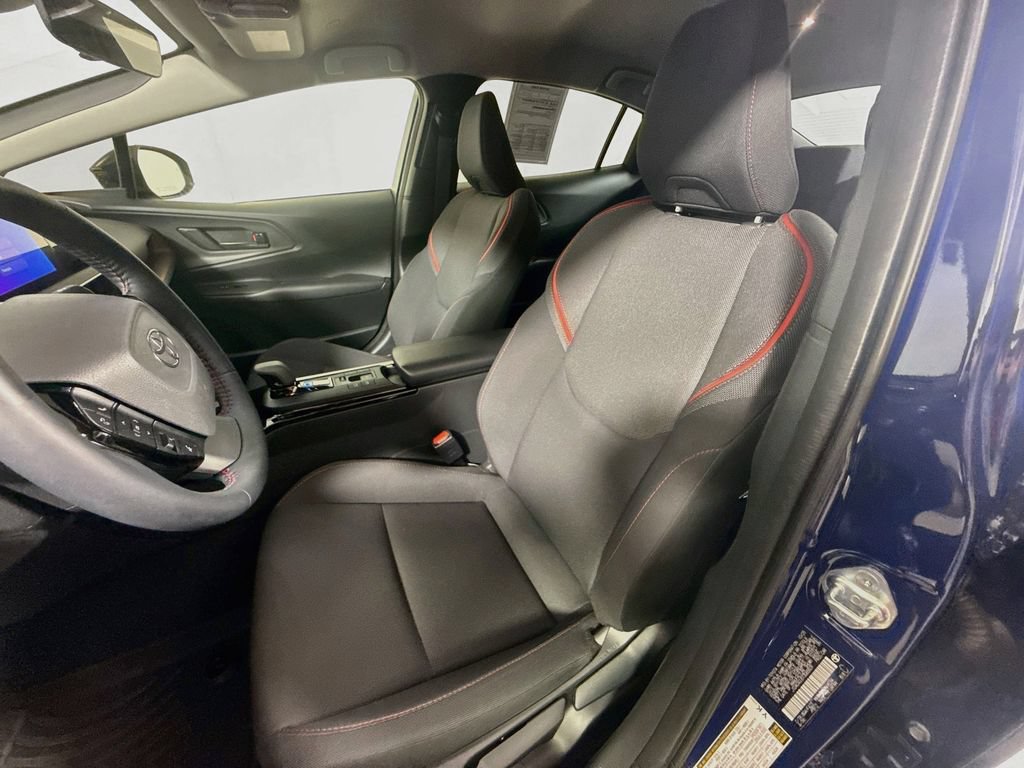 Certified 2026 Toyota Prius Plug-In Hybrid FWD image 18