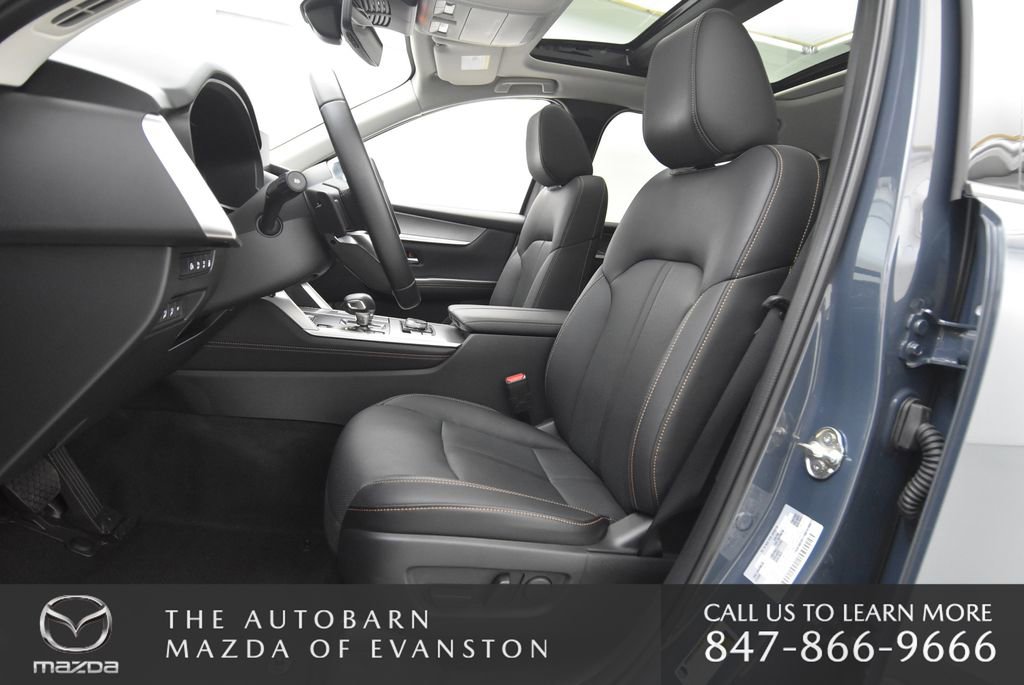 Certified 2025 MAZDA CX-70 Plug-In Hybrid w/ Premium Pkg AWD/4WD image 24