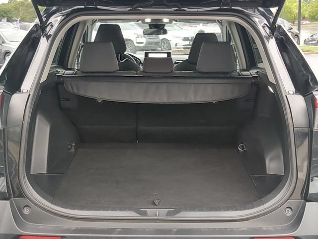 Used 2024 Toyota RAV4 XLE FWD image 15