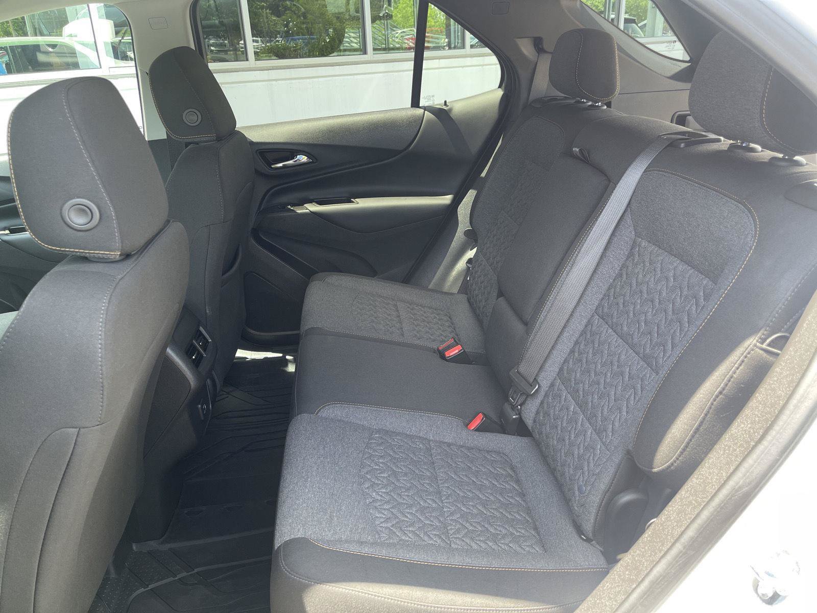 Used 2024 Chevrolet Equinox LT w/ LPO, Floor Liner Package FWD image 35
