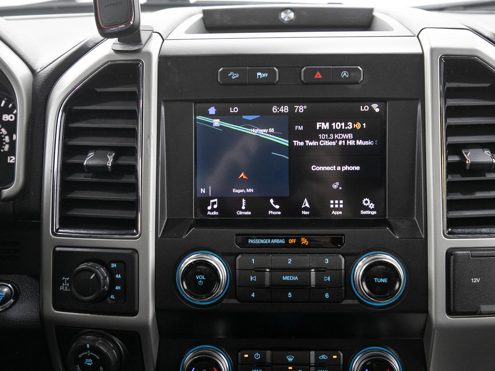 Used 2019 Ford F150 Lariat w/ Equipment Group 502A Luxury AWD/4WD image 18