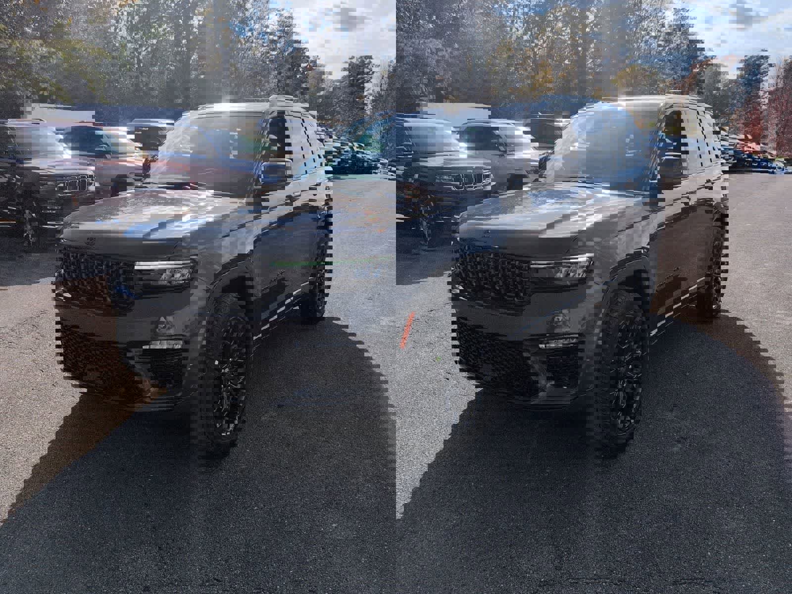 New 2025 Jeep Grand Cherokee Summit w/ Obsidian Package image 4