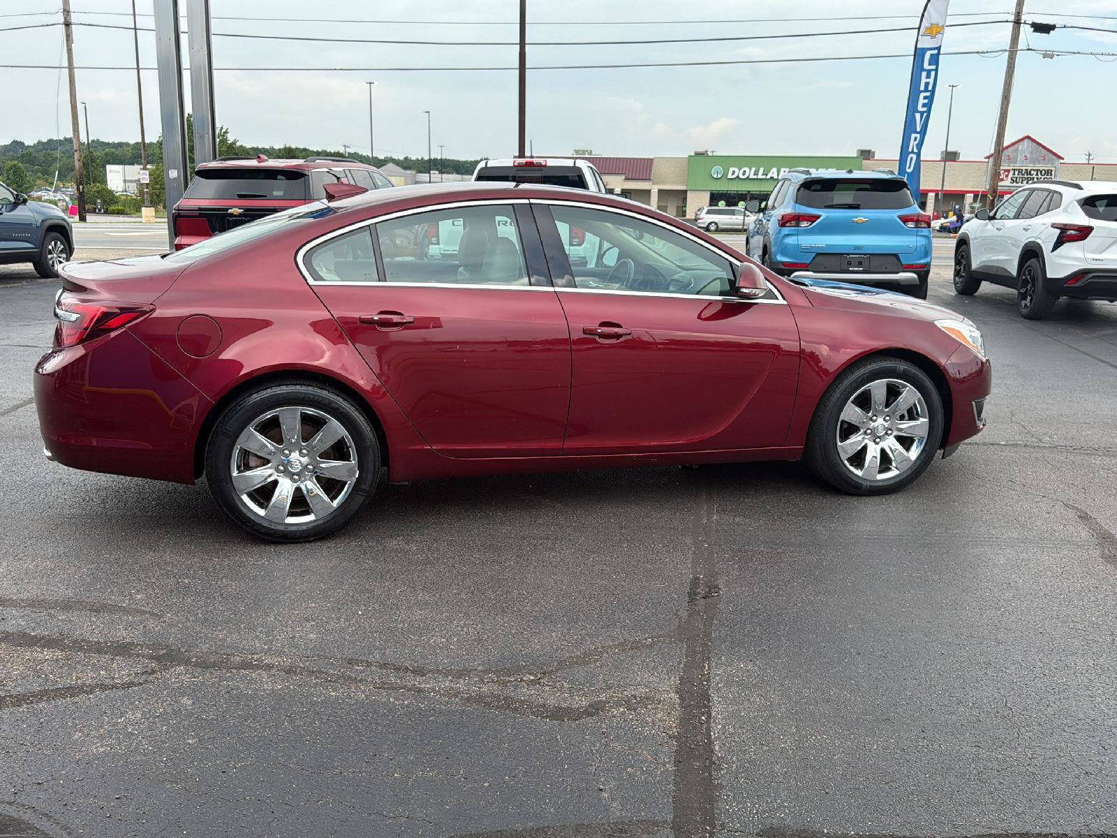 Used 2017 Buick Regal Premium w/ Driver Confidence Package #1 FWD image 7