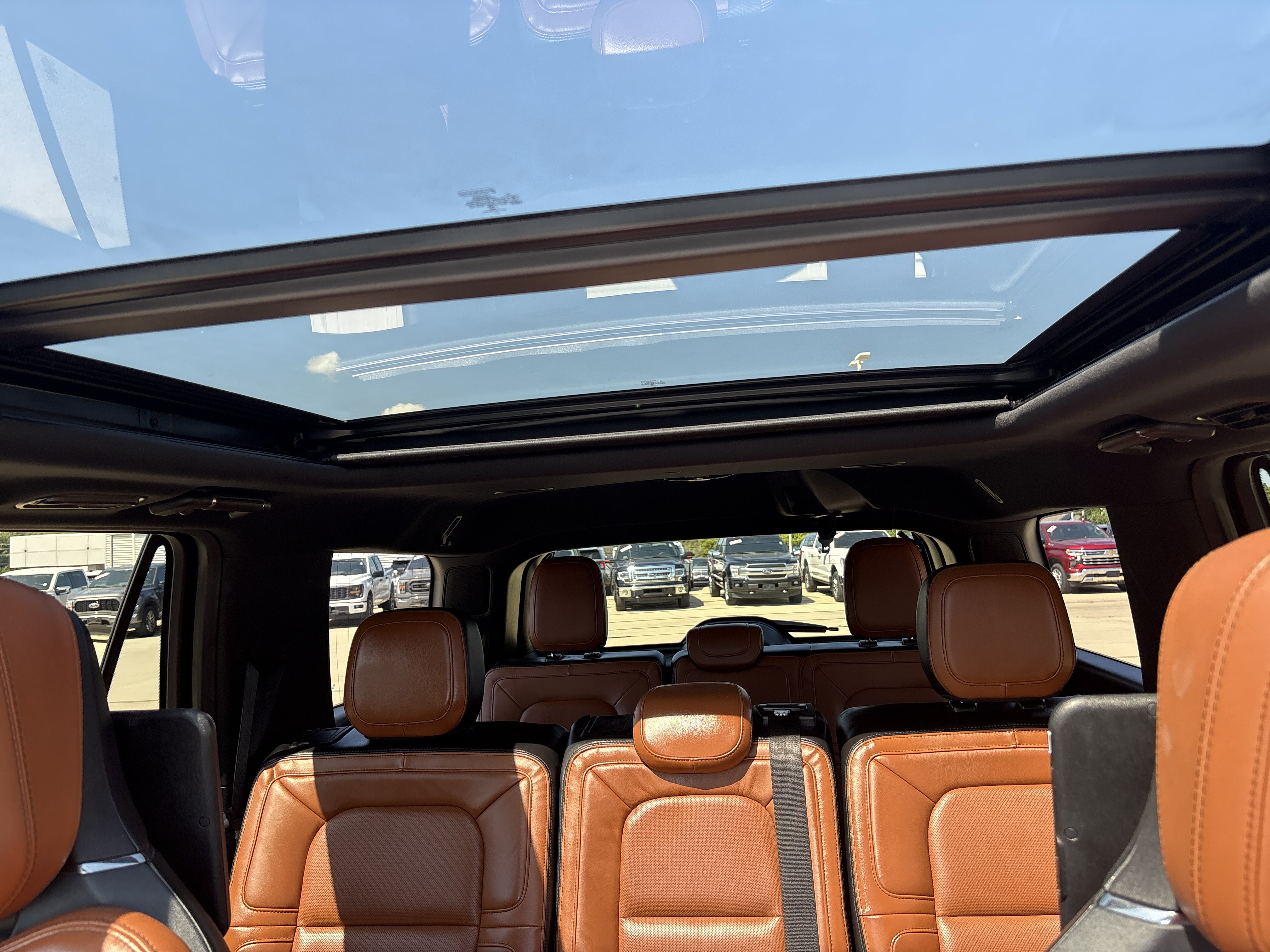 Used 2021 Lincoln Navigator Reserve AWD/4WD image 19