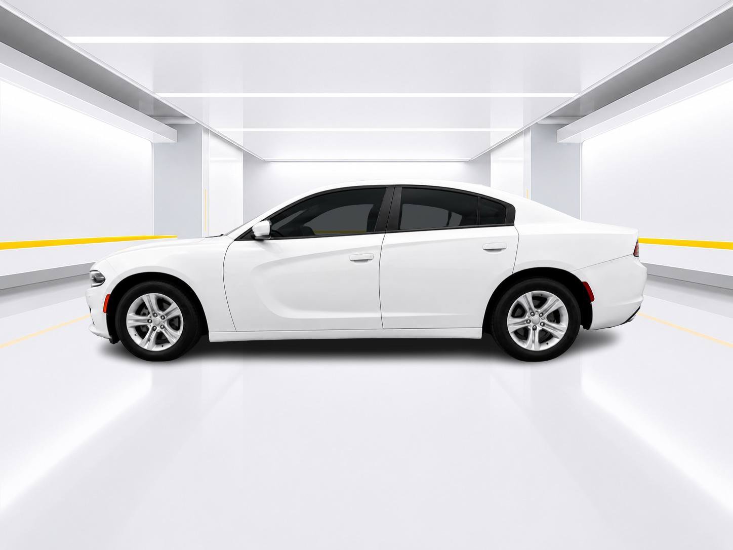 Used 2019 Dodge Charger SXT RWD image 2