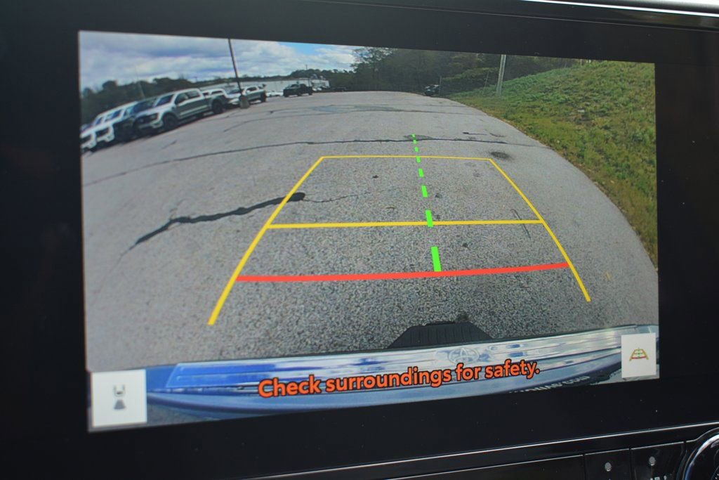 Used 2023 Toyota Highlander Limited image 18