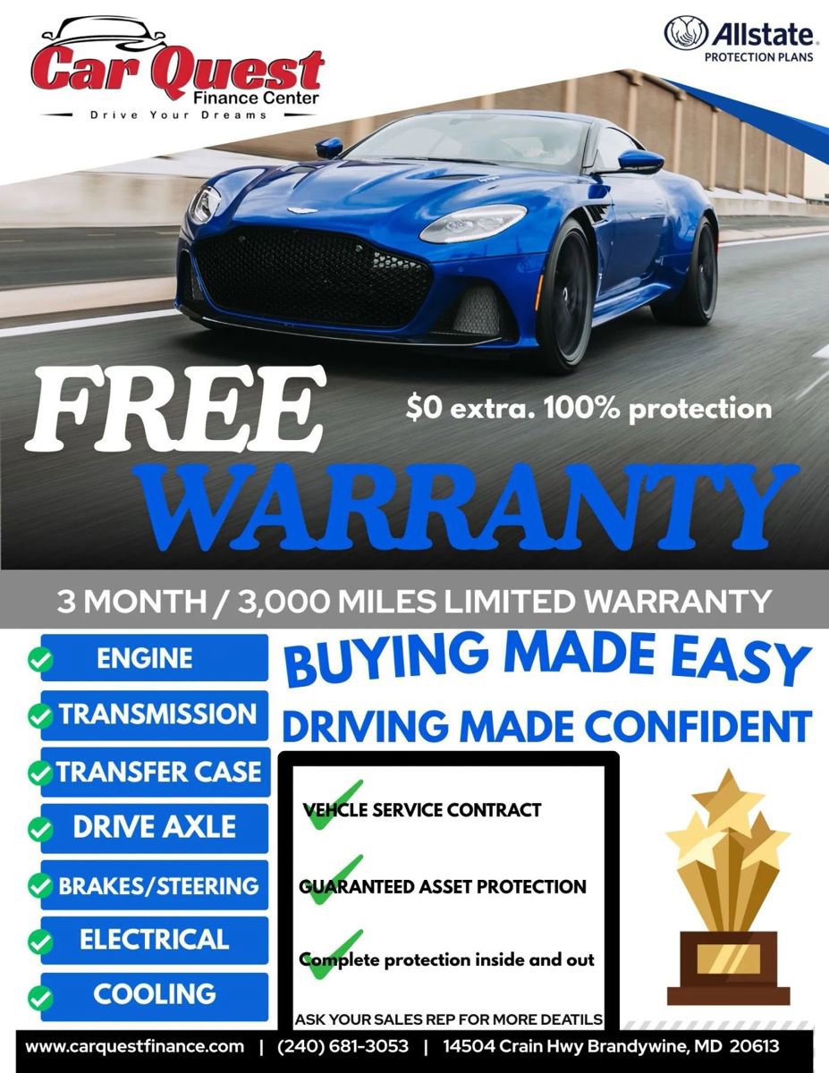 Used 2021 Nissan Versa SV image 2