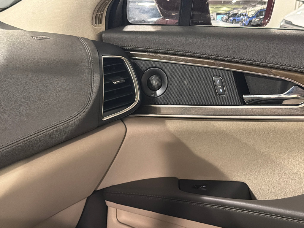 Used 2019 Lincoln Nautilus Reserve AWD/4WD image 19