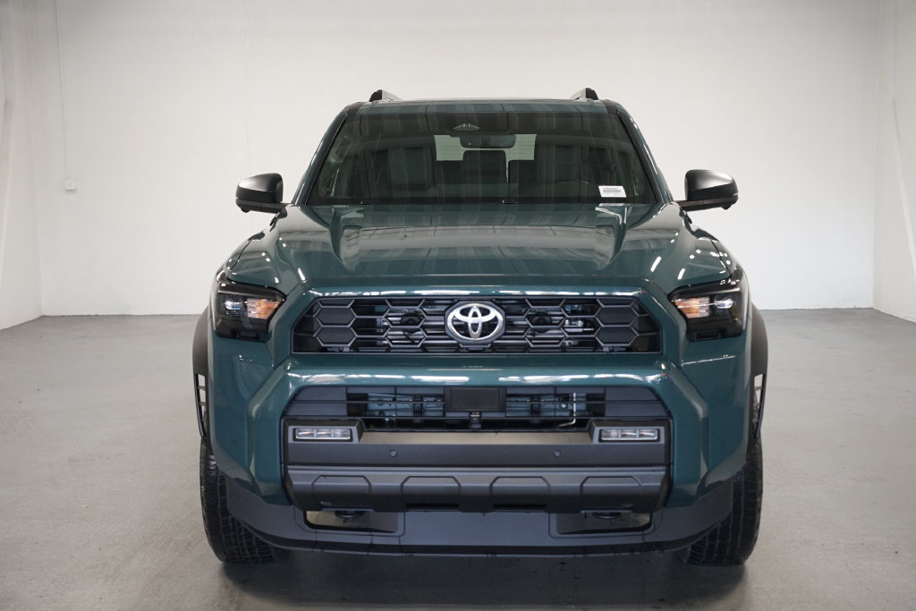 Certified 2026 Toyota 4Runner TRD Off-Road Premium AWD/4WD image 2