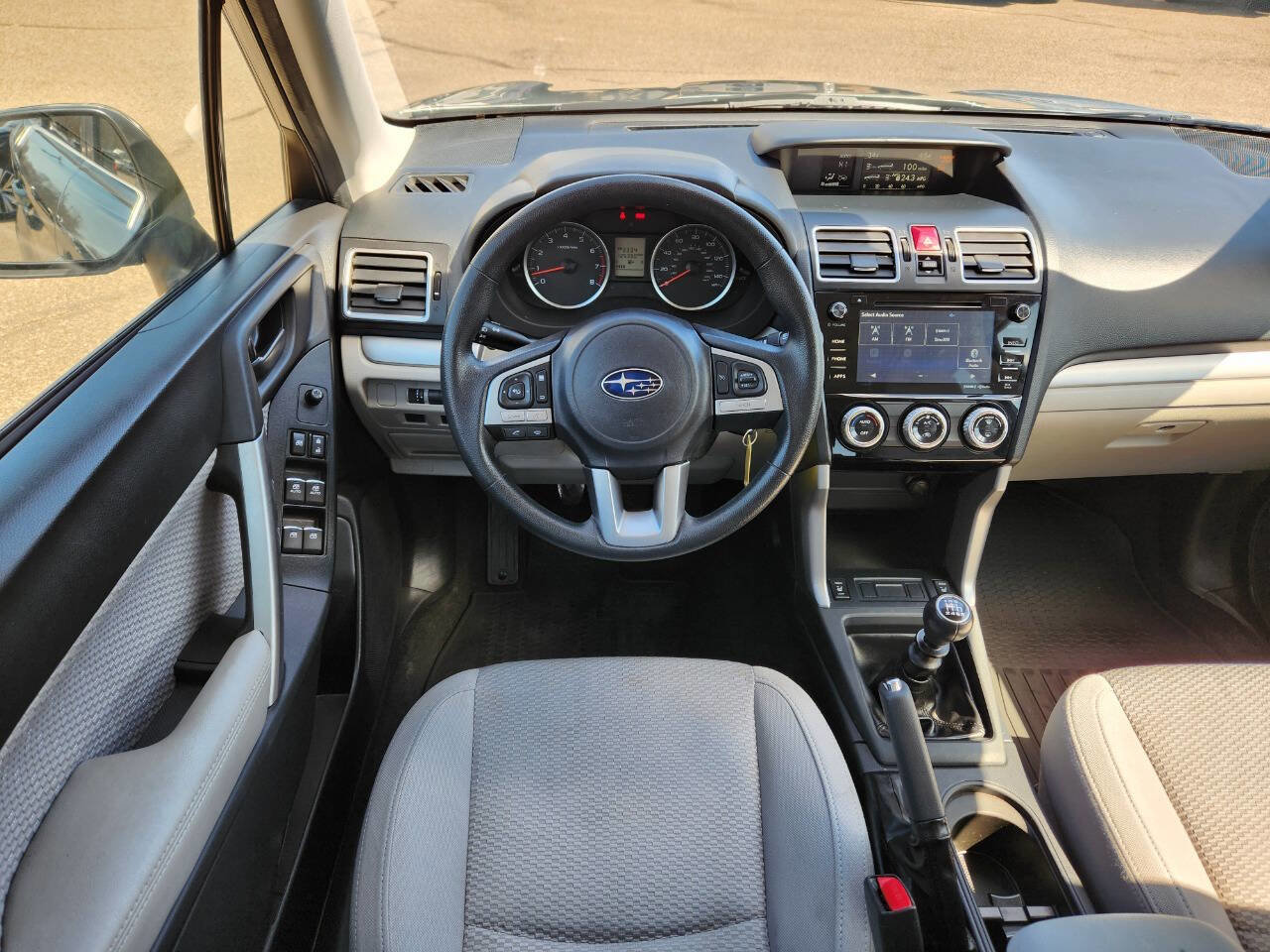 Used 2017 Subaru Forester 2.5i Premium AWD/4WD image 16