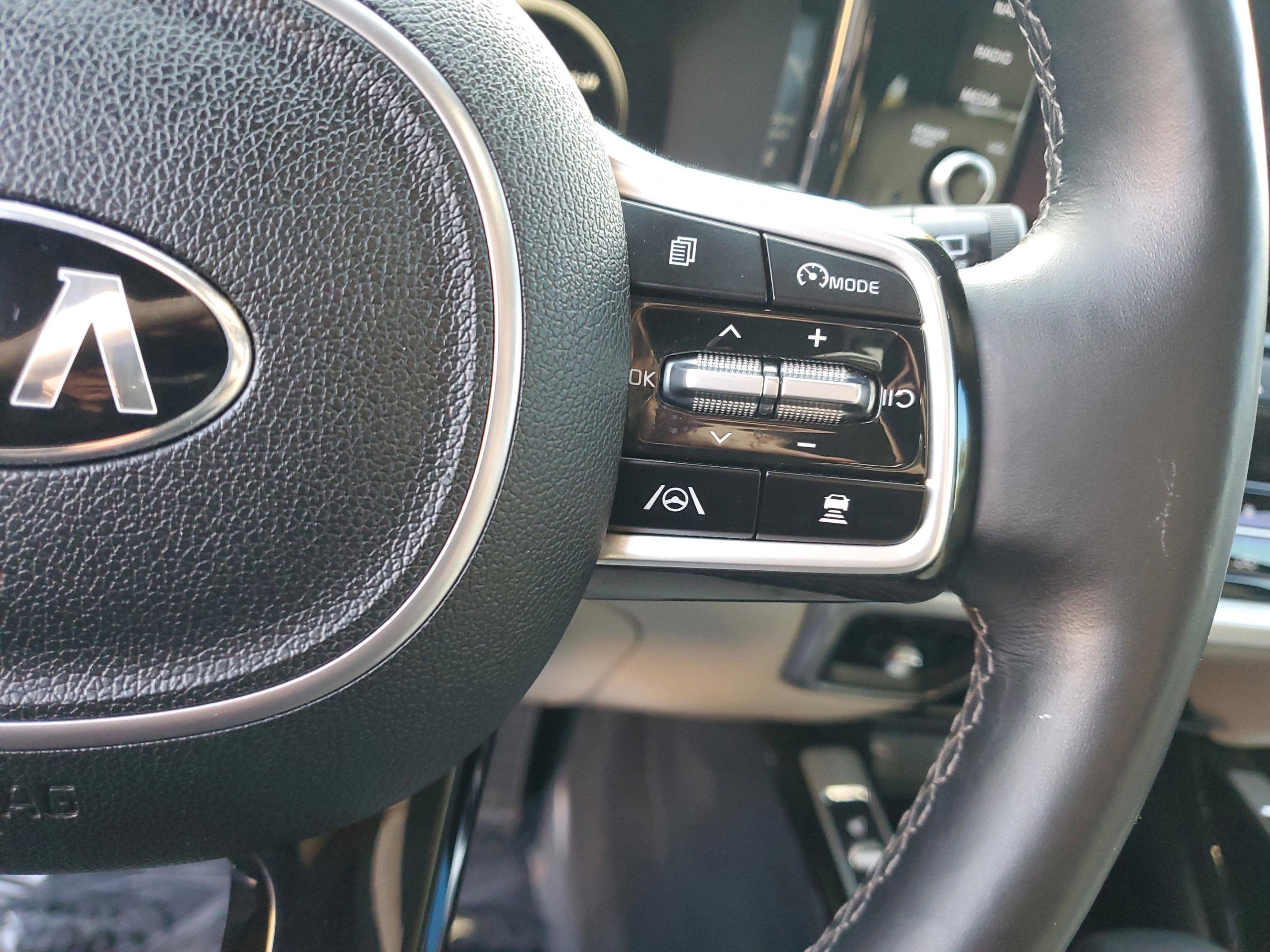 Used 2021 Kia Sorento SX image 25