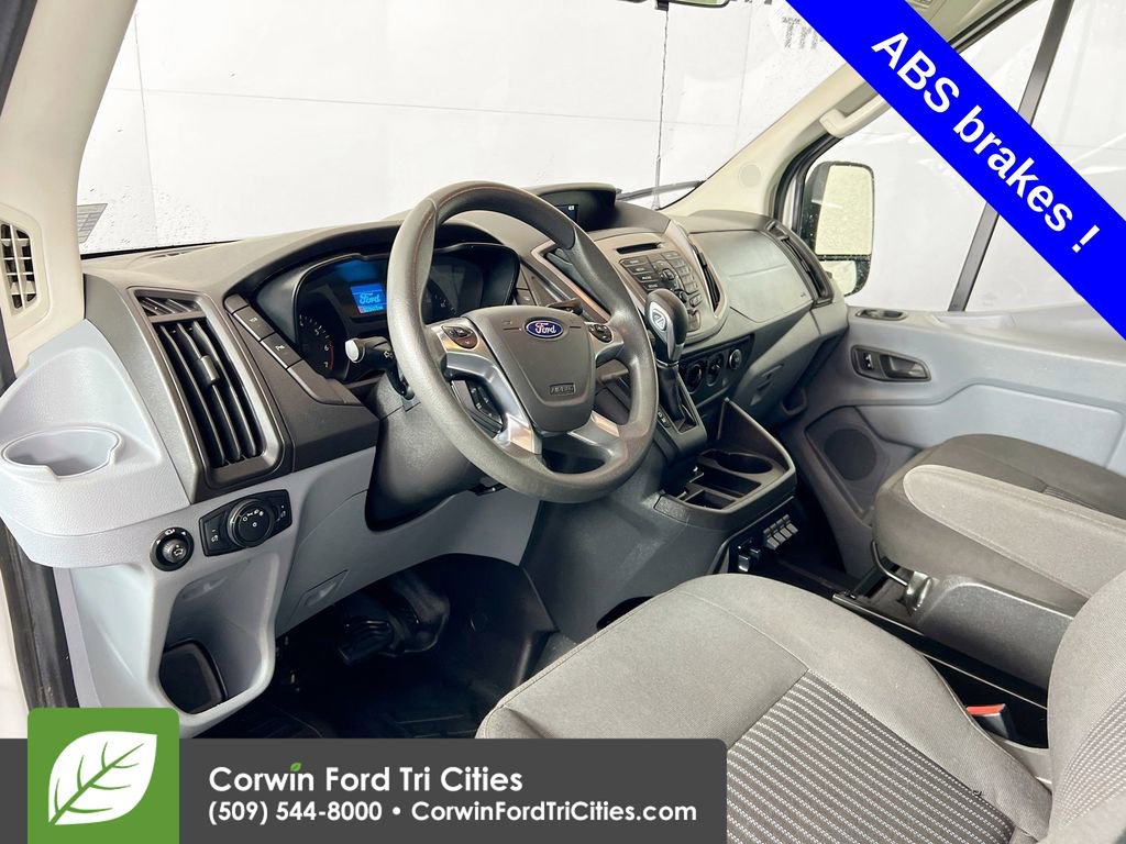Used 2018 Ford Transit 150 XLT image 3