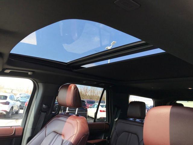Used 2024 Ford Expedition Limited image 14