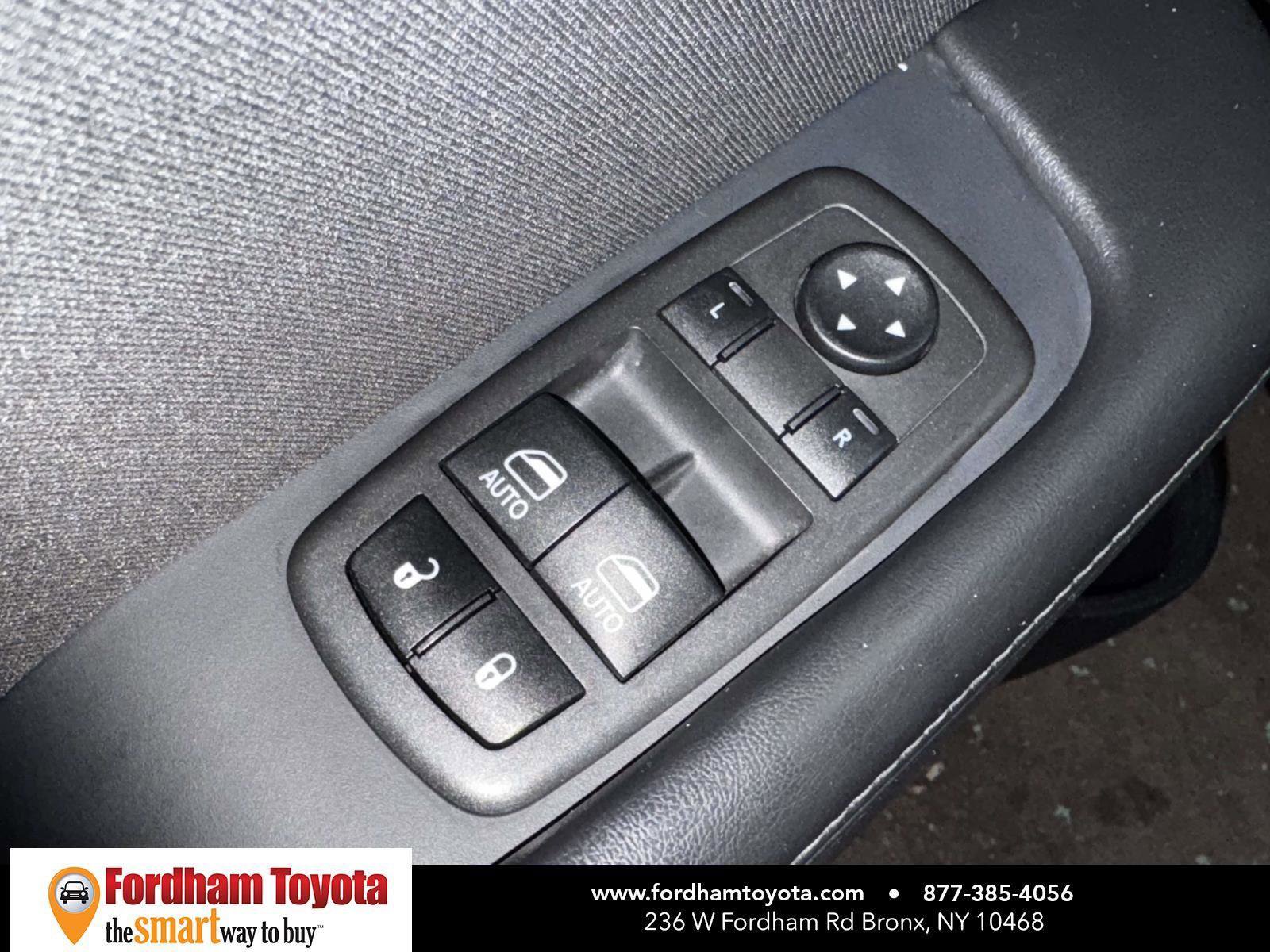 Used 2022 Dodge Challenger GT image 15