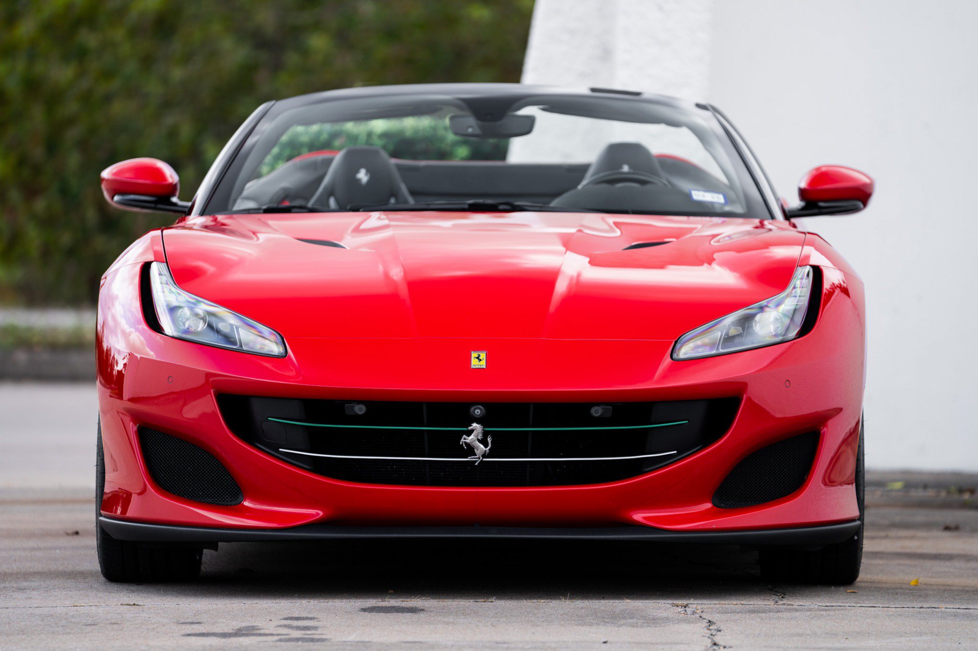 Used 2019 Ferrari Portofino RWD image 23