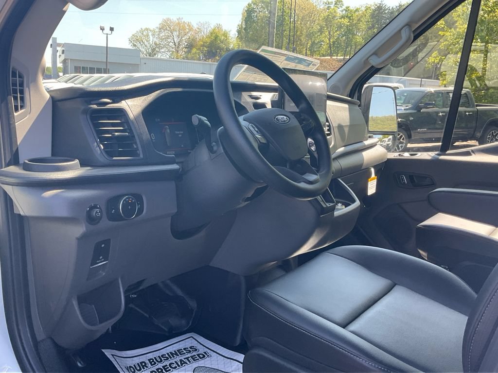 New 2026 Ford Transit 250 148 Medium Roof RWD image 13