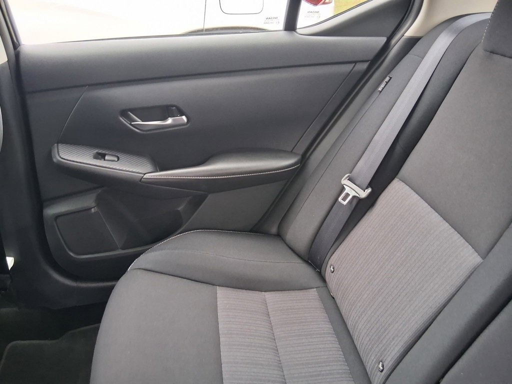 Used 2022 Nissan Sentra SV w/ All-Weather Package image 17