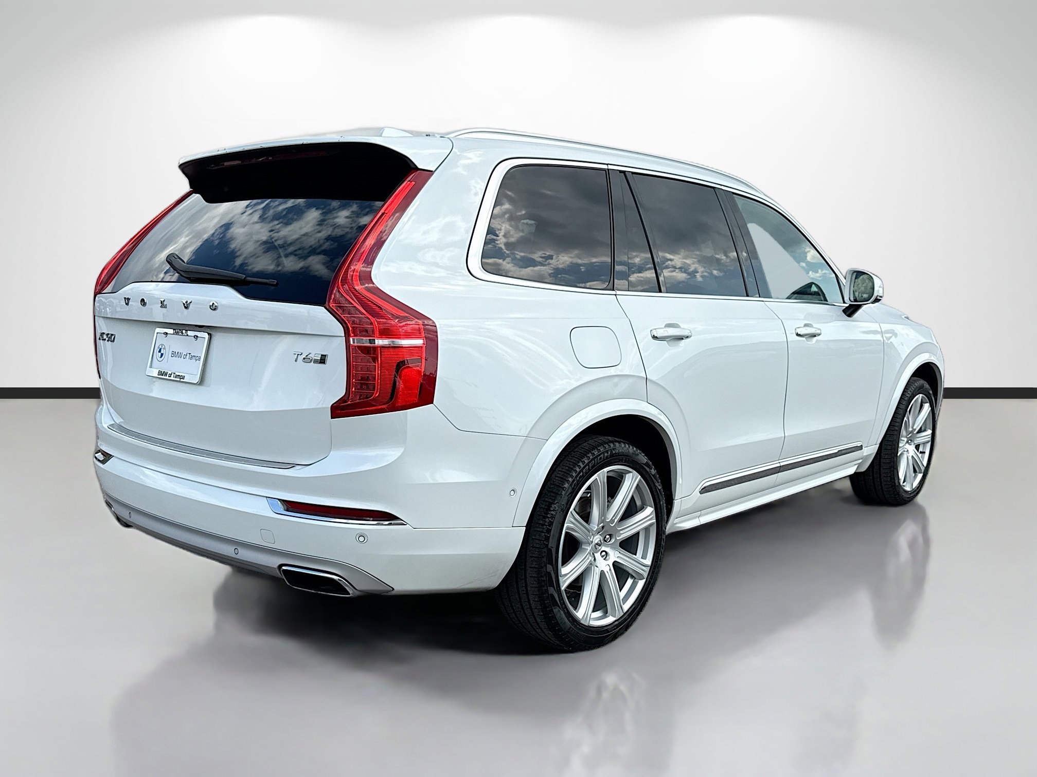 Used 2018 Volvo XC90 T6 Inscription w/ Convenience Package AWD/4WD image 3