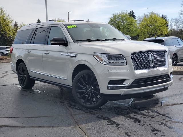 Used 2021 Lincoln Navigator L Reserve w/ Luxury Package image 33