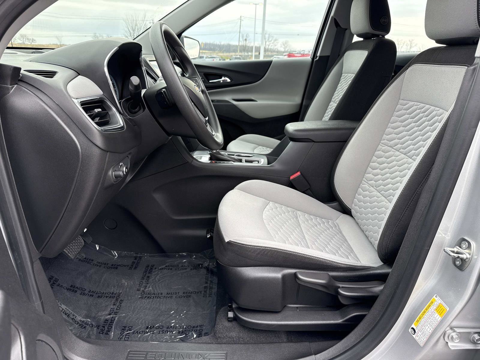 Used 2020 Chevrolet Equinox LS image 22