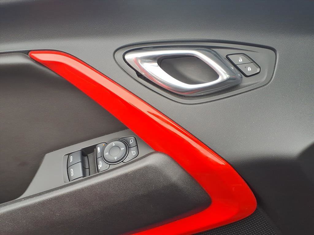 Used 2017 Chevrolet Camaro SS image 26