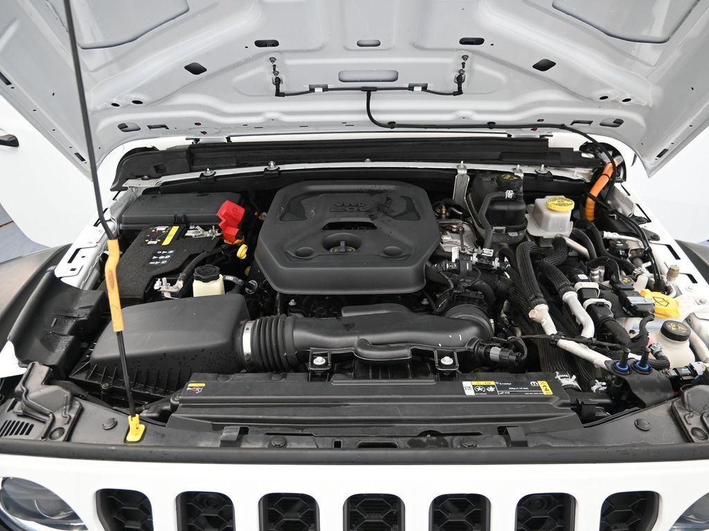 Used 2023 Jeep Wrangler Unlimited Rubicon 4xe w/ Cold Weather Group AWD/4WD image 13