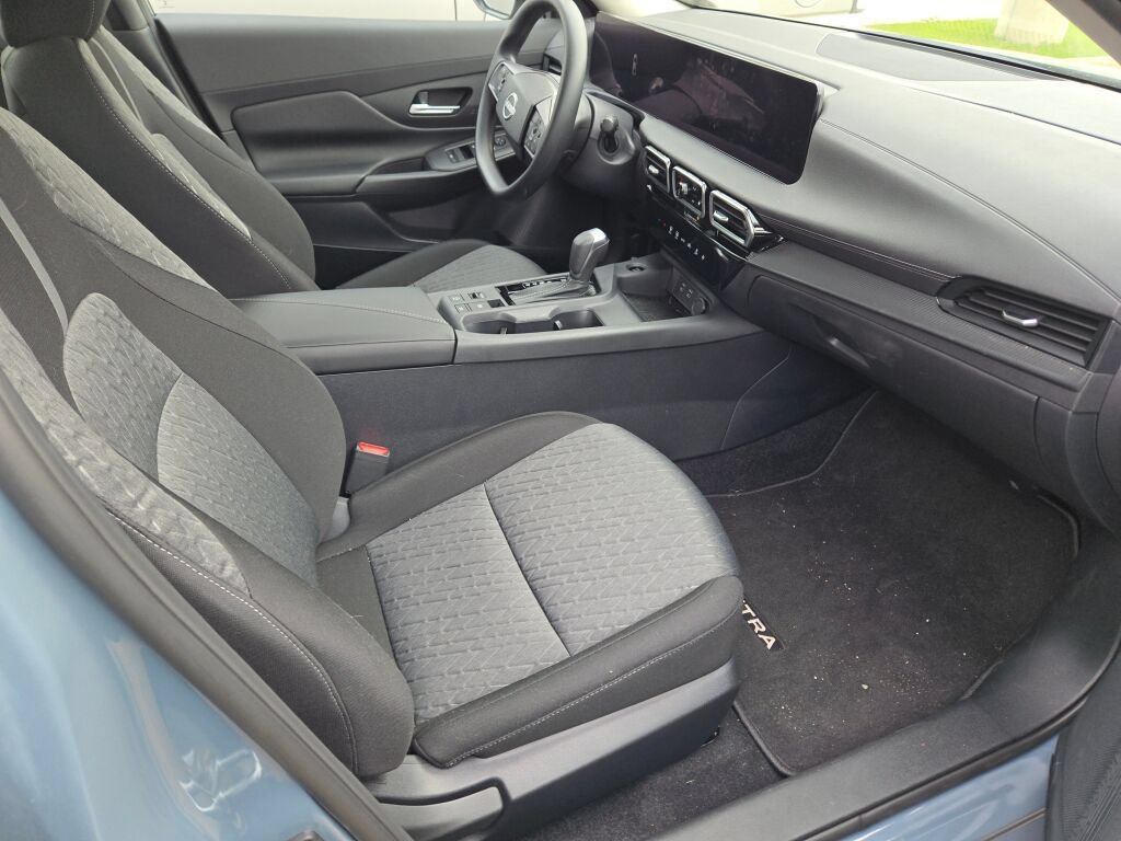Used 2026 Nissan Sentra SV w/ Floor Mat Package FWD image 4
