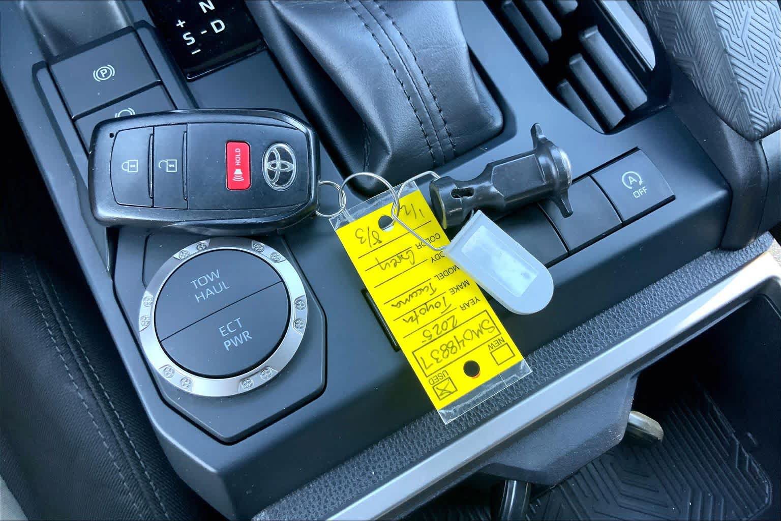 Used 2025 Toyota Tacoma SR5 RWD image 15