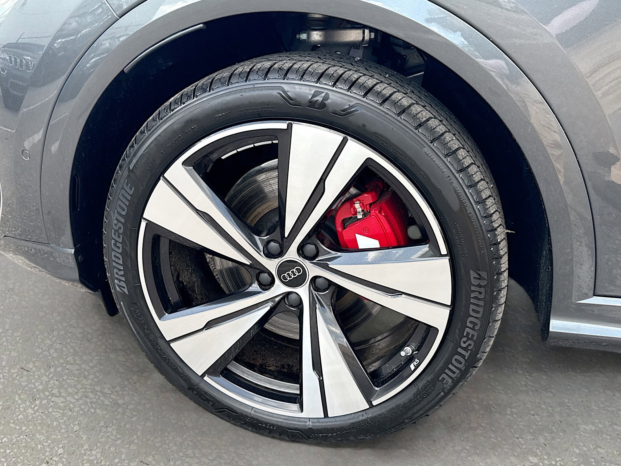 New 2025 Audi SQ5 Premium Plus image 40