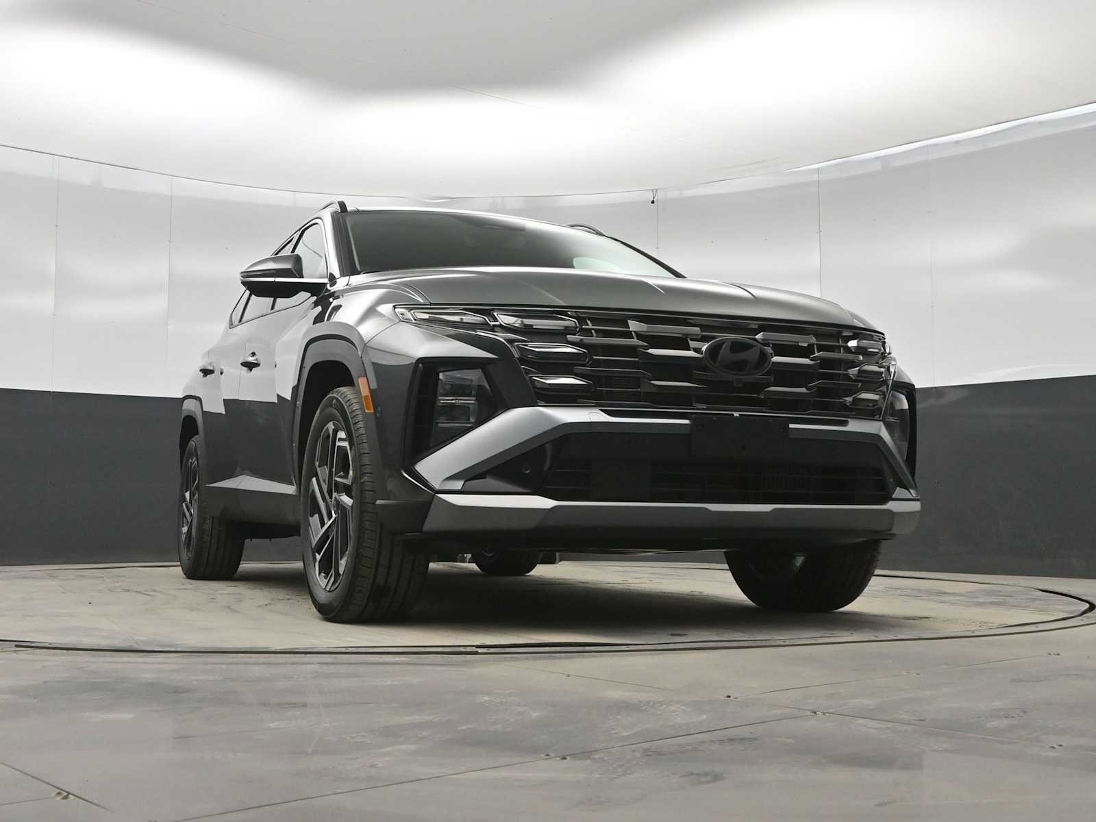 New 2026 Hyundai Tucson Limited image 32