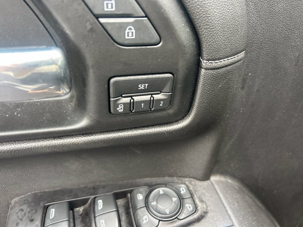 Used 2019 Chevrolet Silverado 1500 High Country AWD/4WD image 13
