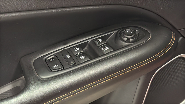 Used 2018 Jeep Compass Limited w/ Navigation Group AWD/4WD image 20