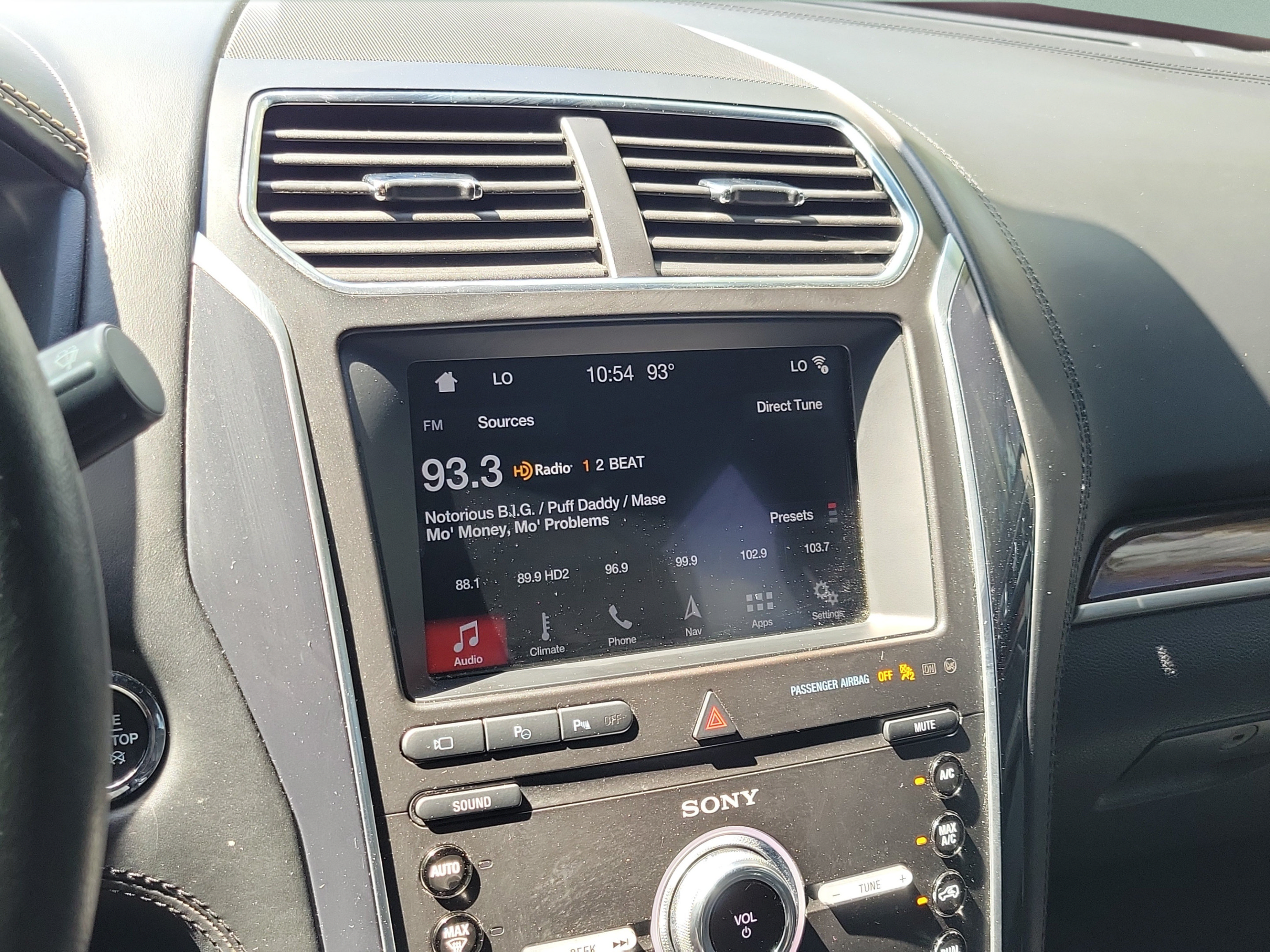Used 2019 Ford Explorer Platinum AWD/4WD image 29