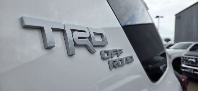 Used 2018 Toyota 4Runner TRD Off-Road Premium image 15