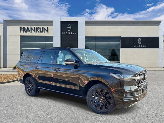 New 2026 Lincoln Navigator L Reserve w/ Jet Appearance Package AWD/4WD image 1