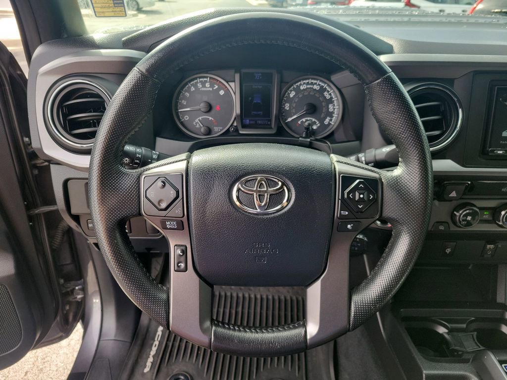 Used 2016 Toyota Tacoma TRD Sport w/ Towing Package image 23