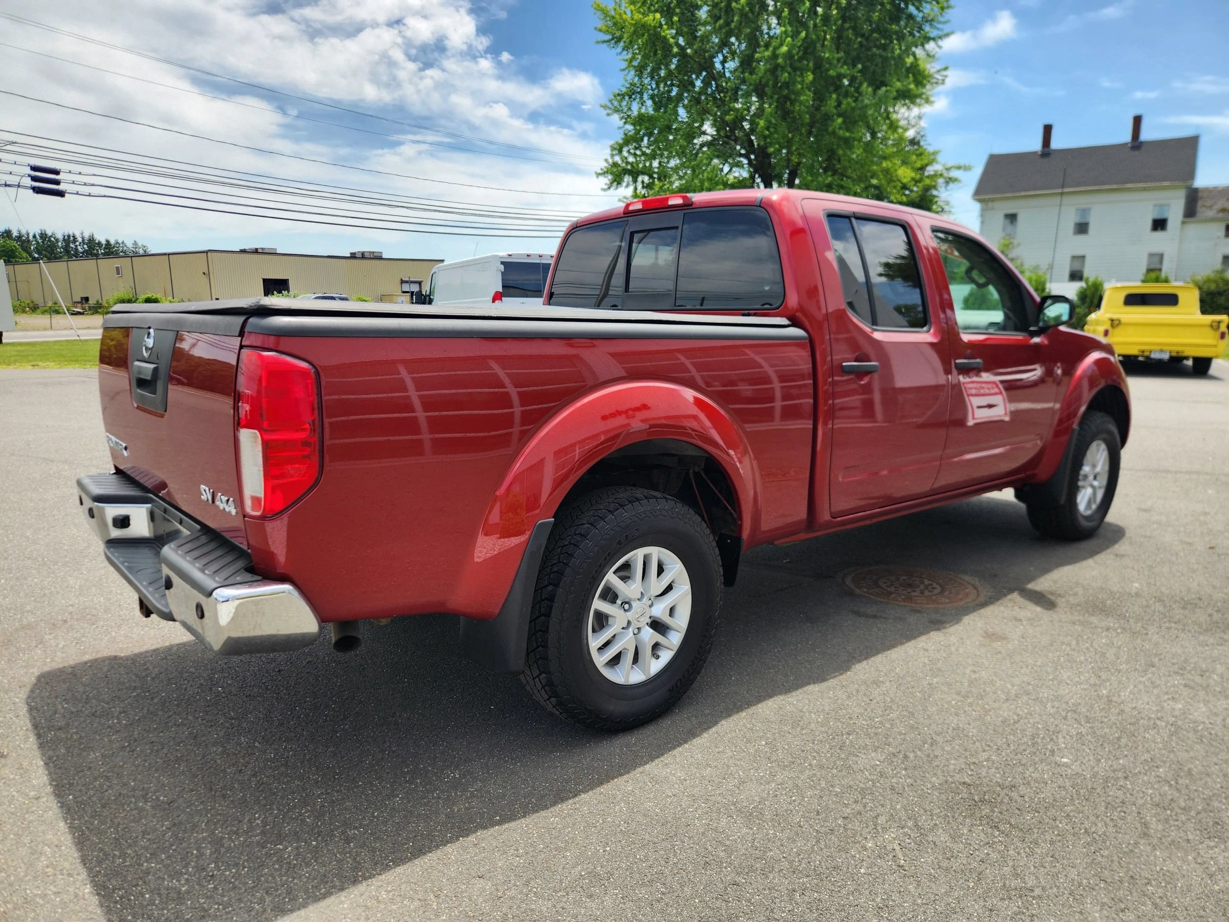Used 2018 Nissan Frontier SV w/ Value Truck Package AWD/4WD image 16