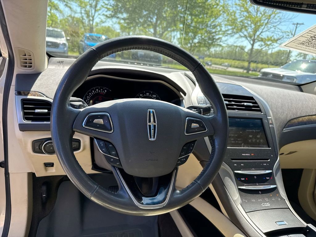 Used 2014 Lincoln MKZ w/ Equipment Group 102A Reserve FWD image 11